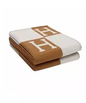 Покрывало и плед