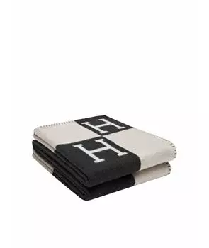 Покрывало и плед