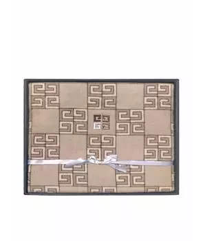 Покрывало и плед