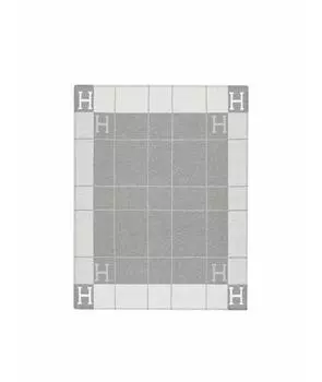 Покрывало и плед