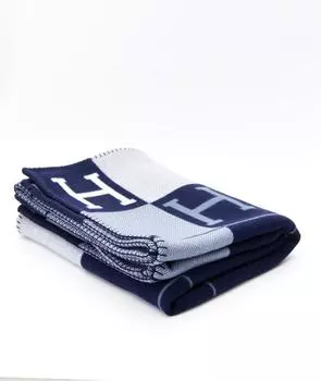 Покрывало и плед