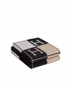 Покрывало и плед