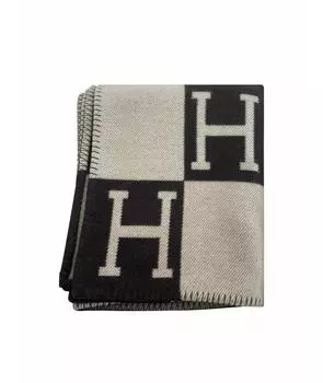 Покрывало и плед