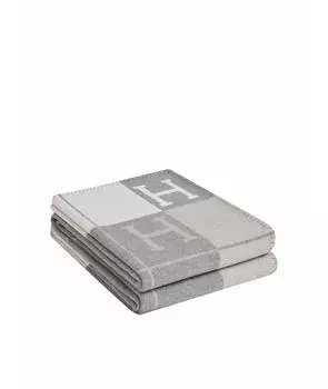 Покрывало и плед