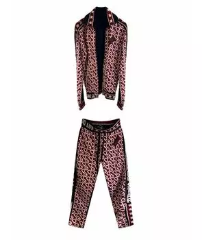 Повседневный костюм