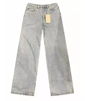 Прямые джинсы