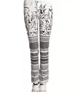 Прямые джинсы