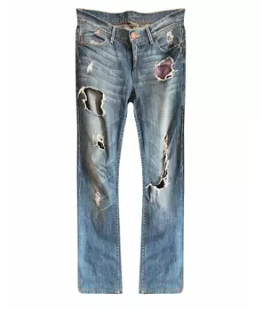 Прямые джинсы