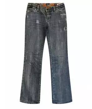 Прямые джинсы