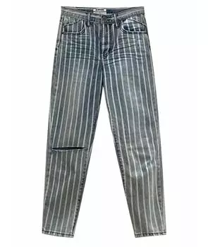 Прямые джинсы