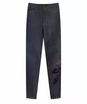 Прямые джинсы