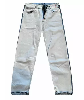 Прямые джинсы