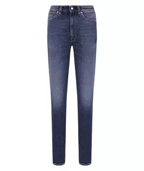 Прямые джинсы