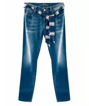 Прямые джинсы