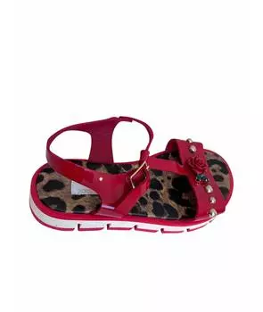 Сандалии и шлепанцы