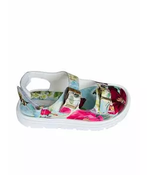 Сандалии и шлепанцы