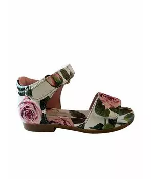 Сандалии и шлепанцы