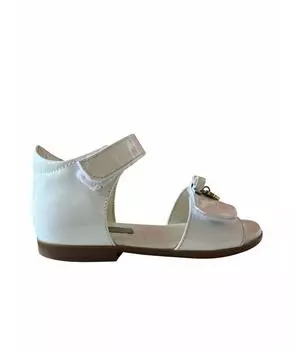 Сандалии и шлепанцы