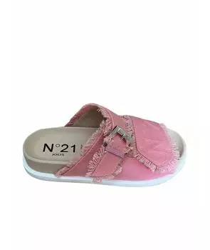 Сандалии и шлепанцы