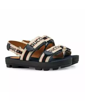 Сандалии и шлепанцы