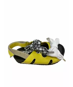 Сандалии и шлепанцы