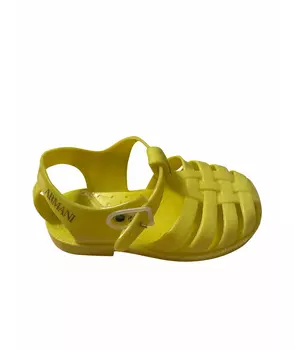 Сандалии и шлепанцы