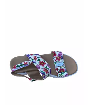 Сандалии и шлепанцы