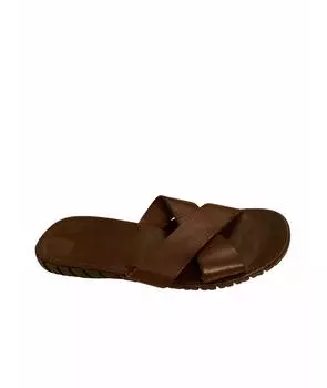 Сандалии и шлепанцы