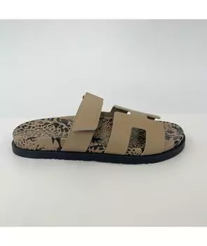 Шлепанцы
