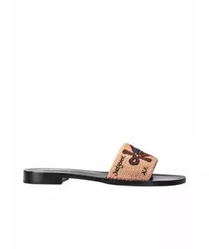 Шлепанцы
