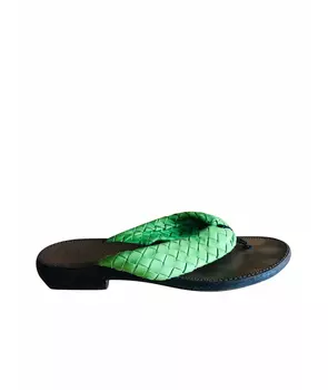 Шлепанцы