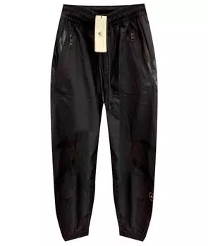 Спортивные брюки и шорты