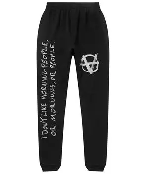 Спортивные брюки и шорты