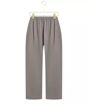 Спортивные брюки и шорты