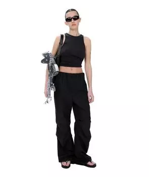 Спортивные брюки и шорты