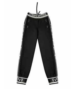 Спортивные брюки и шорты