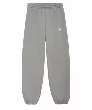 Спортивные брюки и шорты