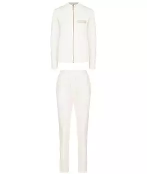 Спортивные костюмы