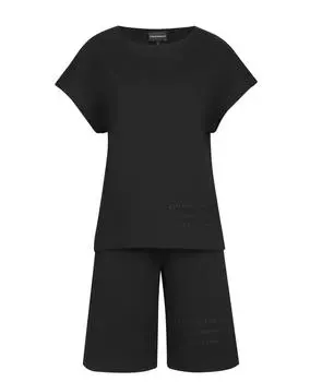 Спортивные костюмы