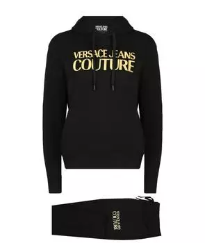 Спортивные костюмы