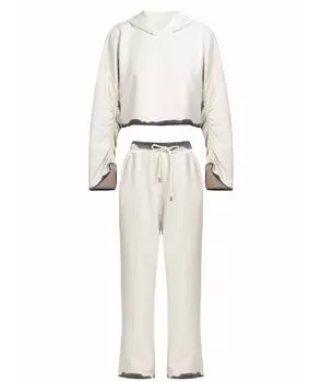 Спортивные костюмы