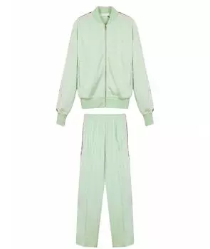 Спортивные костюмы