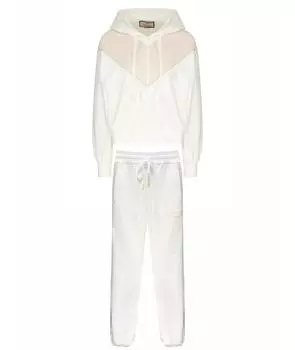 Спортивные костюмы