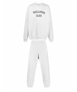 Спортивные костюмы