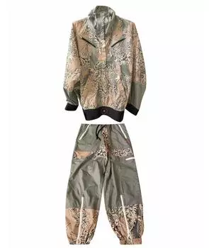 Спортивные костюмы