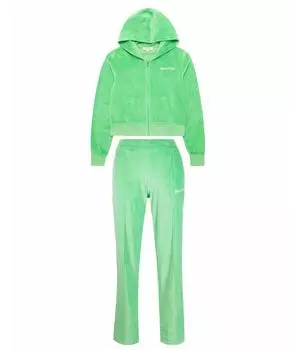 Спортивные костюмы