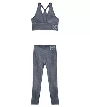 Спортивные костюмы