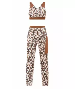 Спортивные костюмы