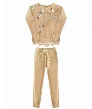 Спортивные костюмы