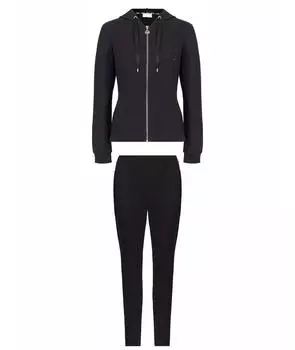 Спортивные костюмы